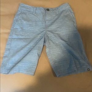 Quiksilver hybrid board shorts size 27